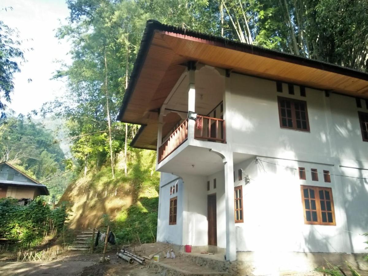 Sugi House Toraja - Villa Penginapan Sewa Harian Рантепао Экстерьер фото